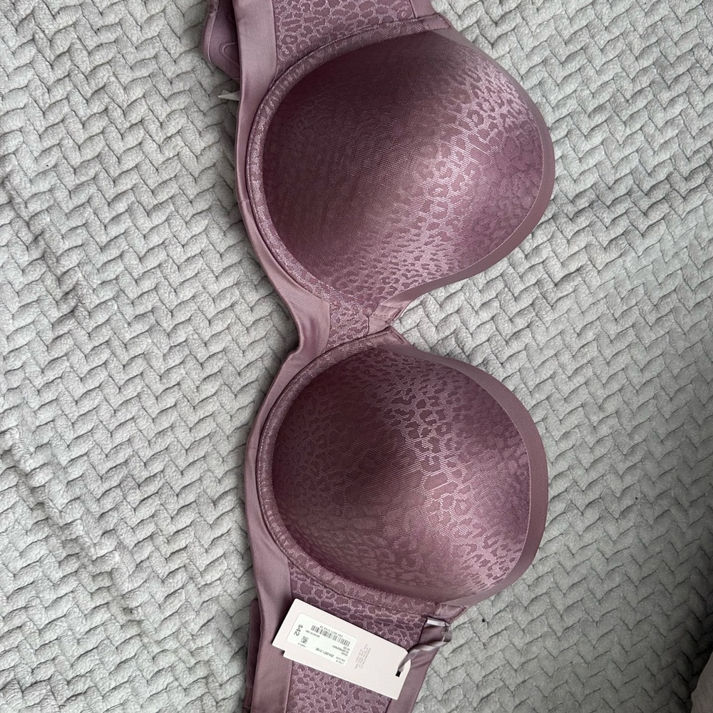 Pink Cheetah Print Strapless 42 DD Bra 🌟 3 for $10 🌟